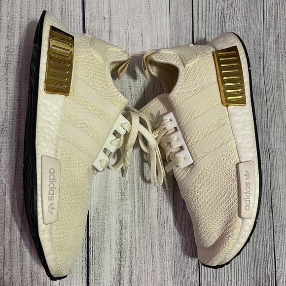 Adidas Ivory and Gold Metallic NMD R1 Size 10 Sneakers - Picture 2 of 9